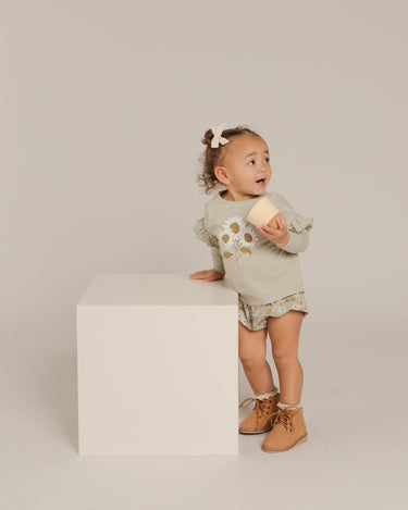 Rylee + Cru Ruffle Longsleeve, Bouquet